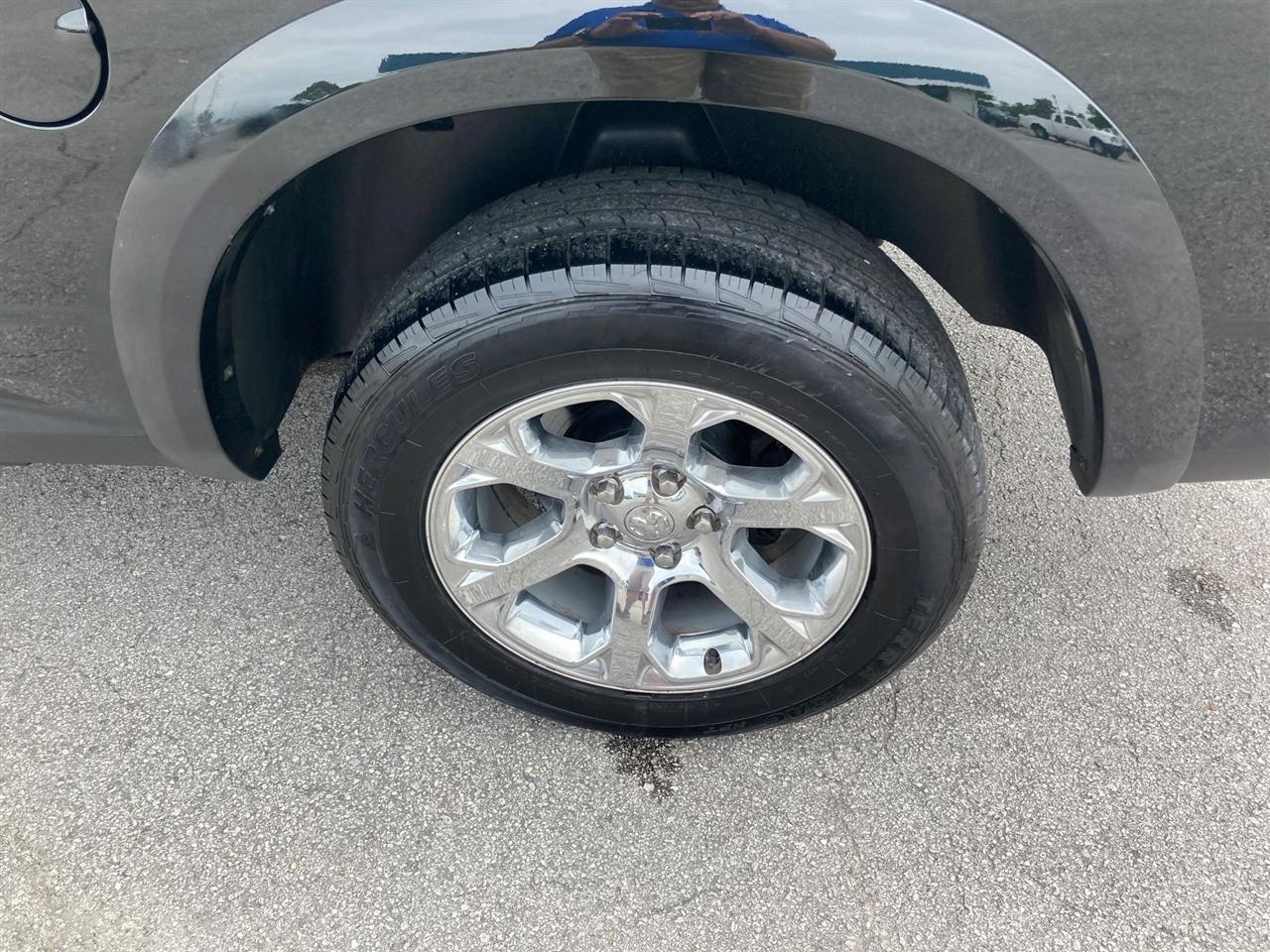 RAM 1500 Laramie Quad Cab 4WD 2016