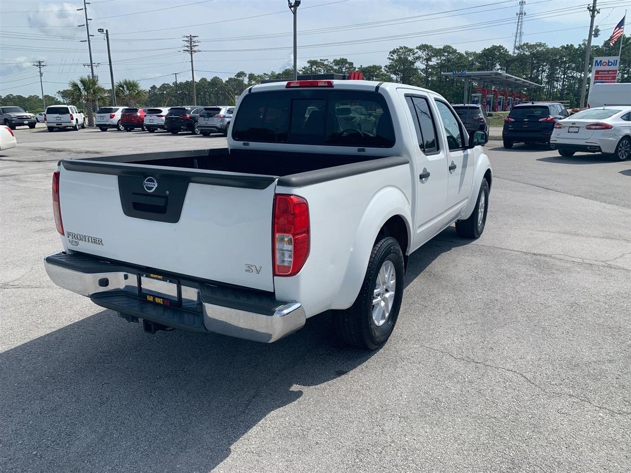 Nissan Frontier S Crew Cab 5AT 2WD 2015