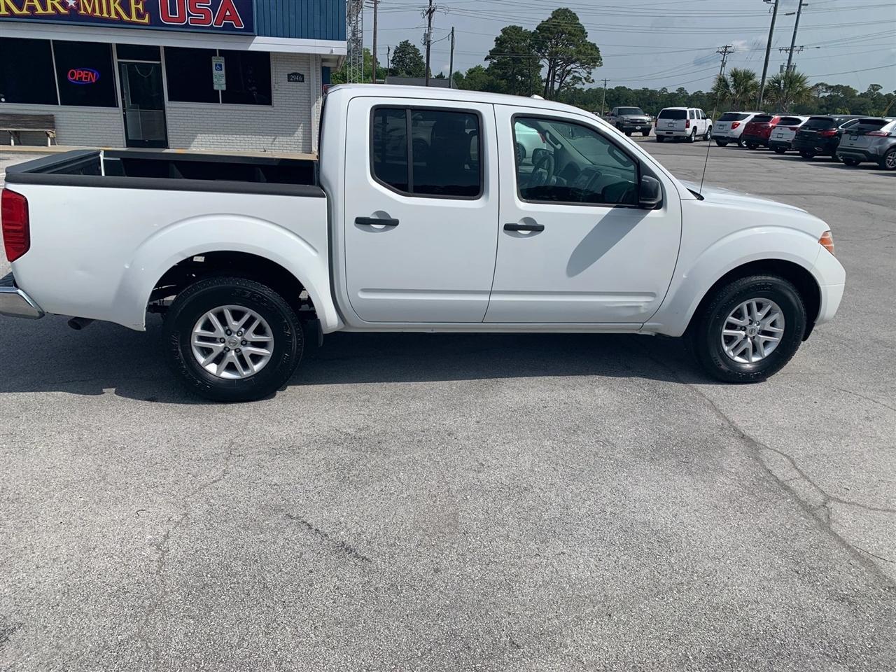 Nissan Frontier S Crew Cab 5AT 2WD 2015