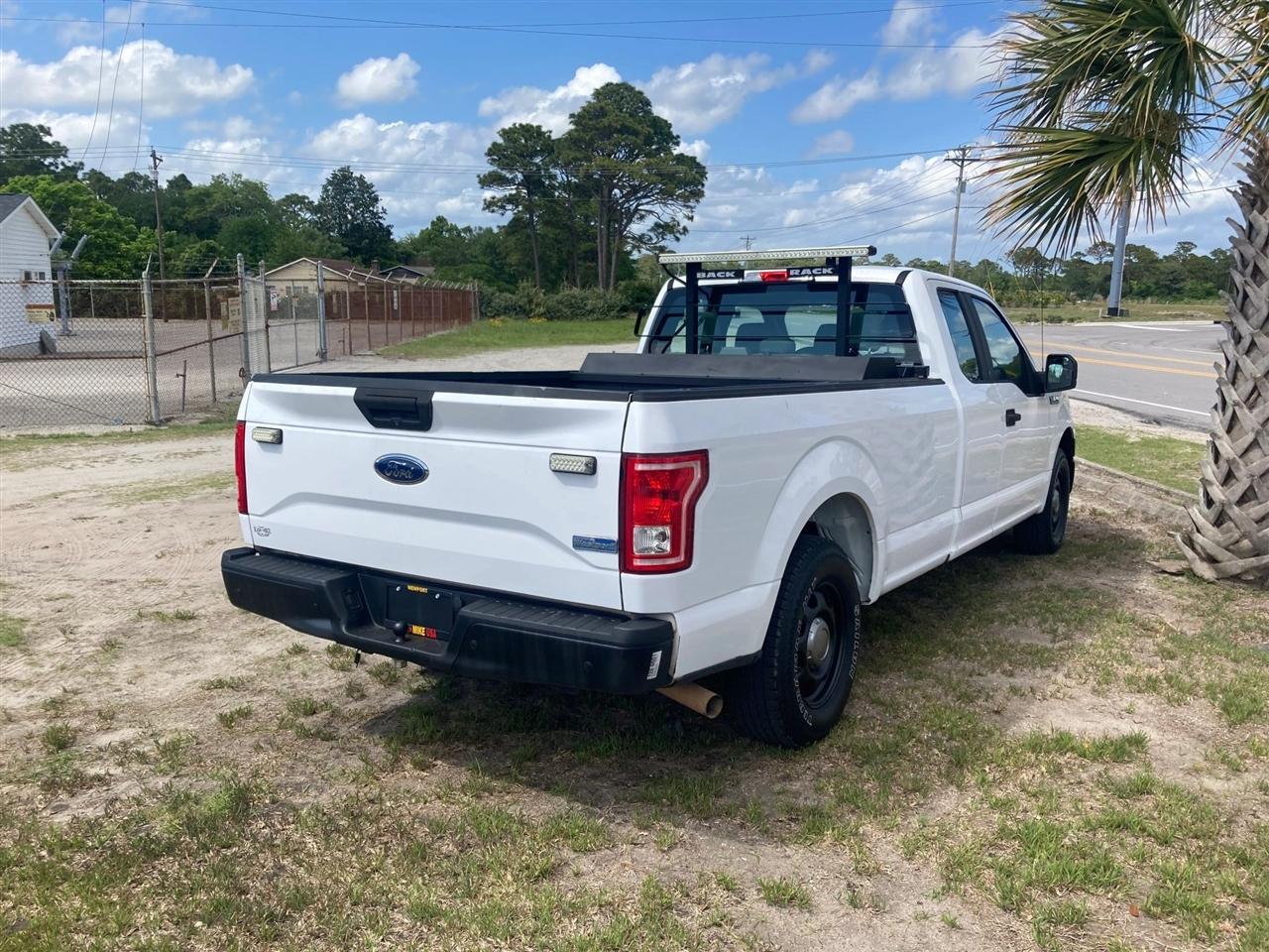 Ford F-150 XL SuperCab 8-ft. 2WD 2016