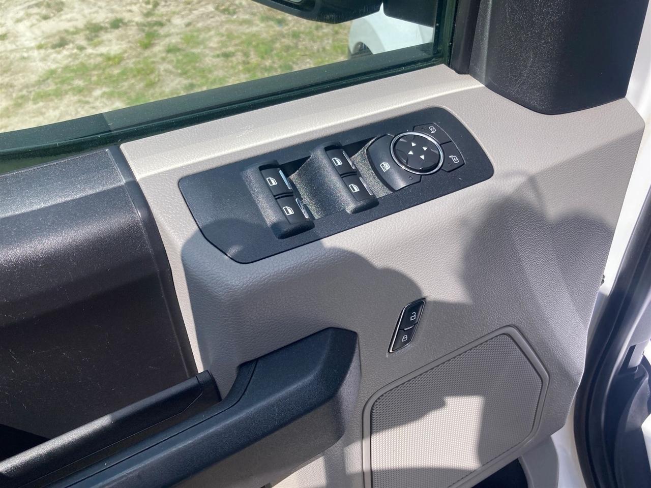 Ford F-150 XL SuperCab 8-ft. 2WD 2016
