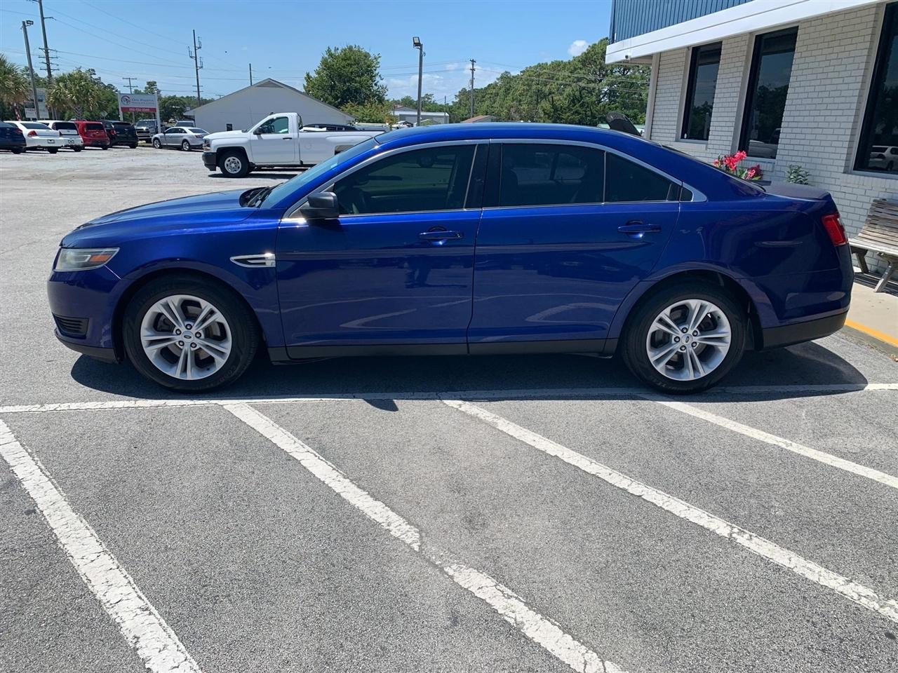 Ford Taurus SE FWD 2015