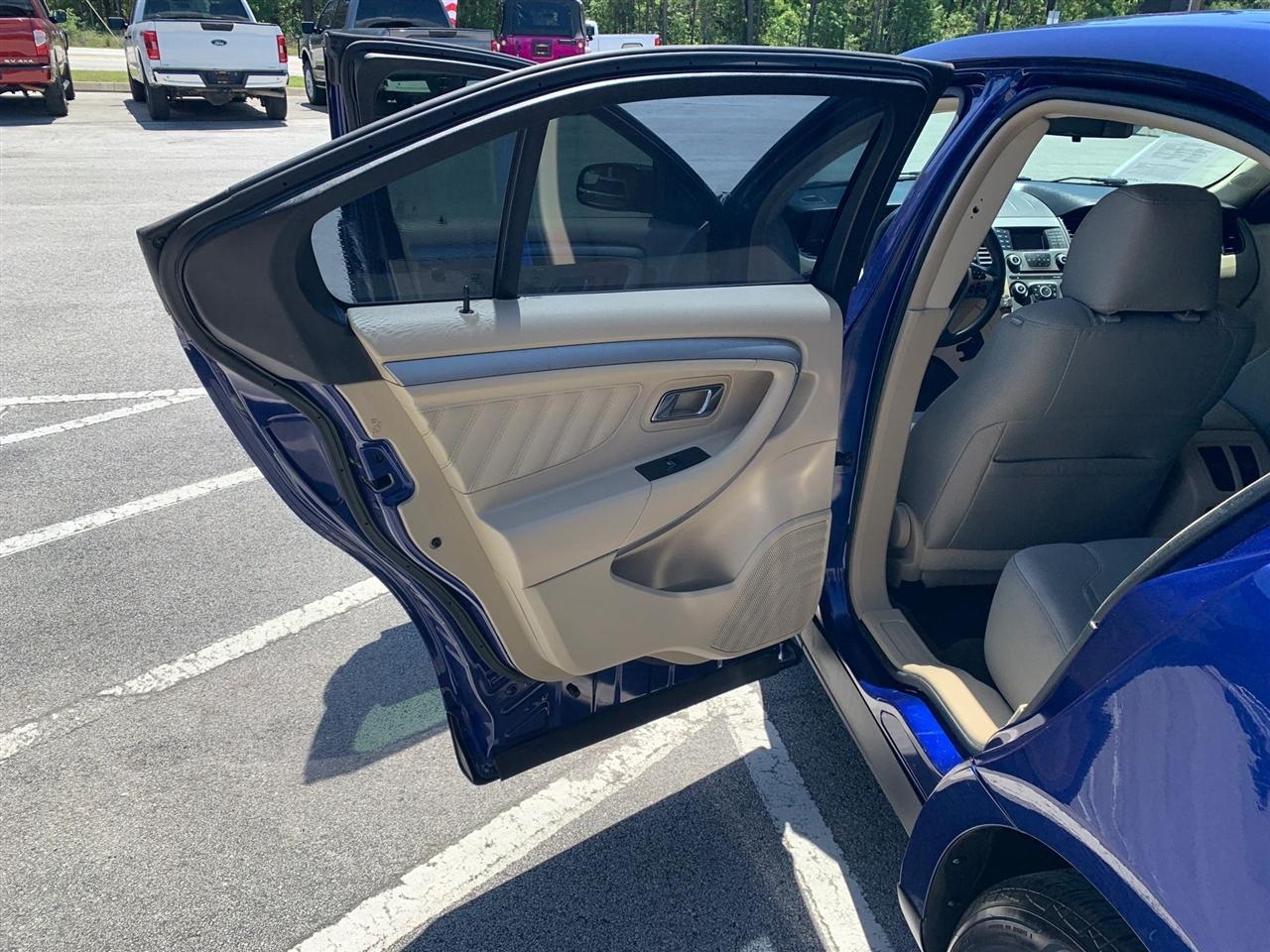 Ford Taurus SE FWD 2015