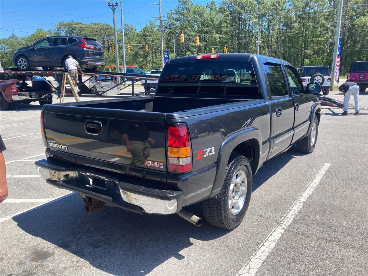 GMC Sierra 1500 SLT Crew Cab Short Bed 4WD 2004