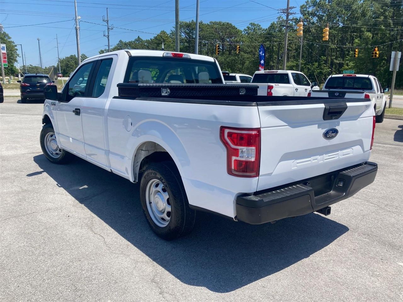 Ford F-150 XL SuperCab 8-ft. 2WD 2018