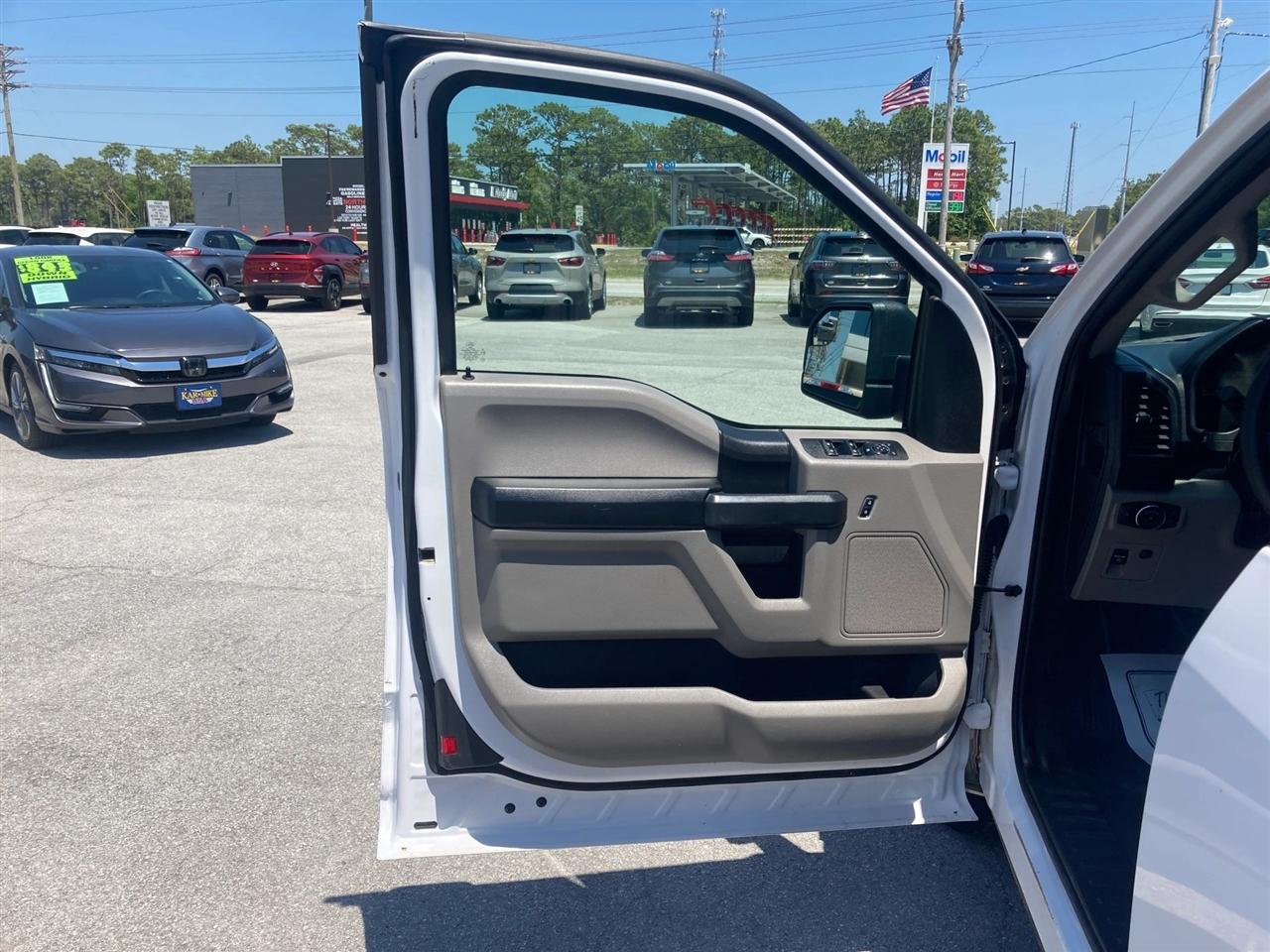 Ford F-150 XL SuperCab 8-ft. 2WD 2018