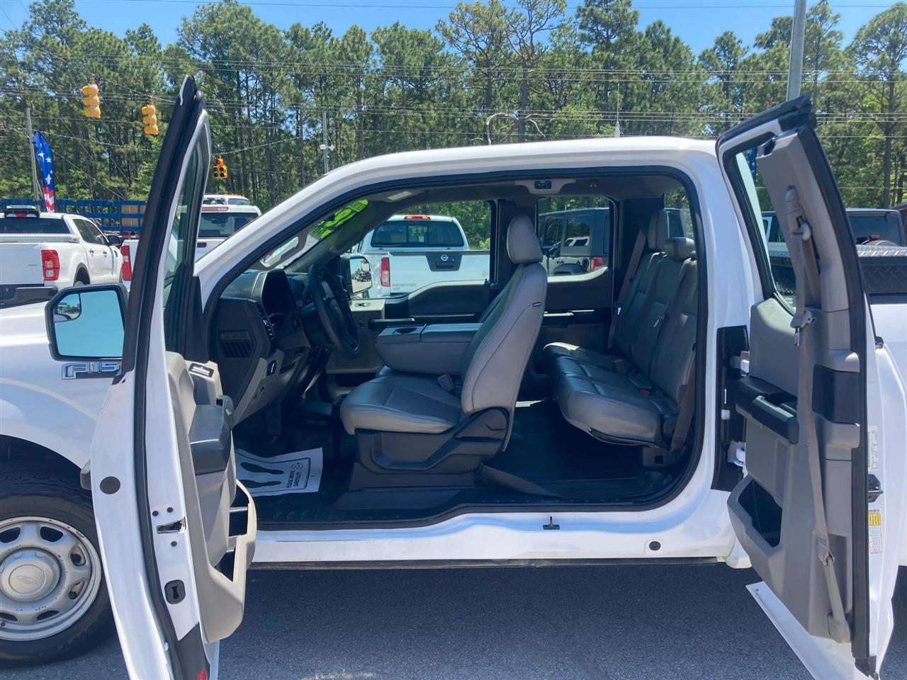Ford F-150 XL SuperCab 8-ft. 2WD 2018