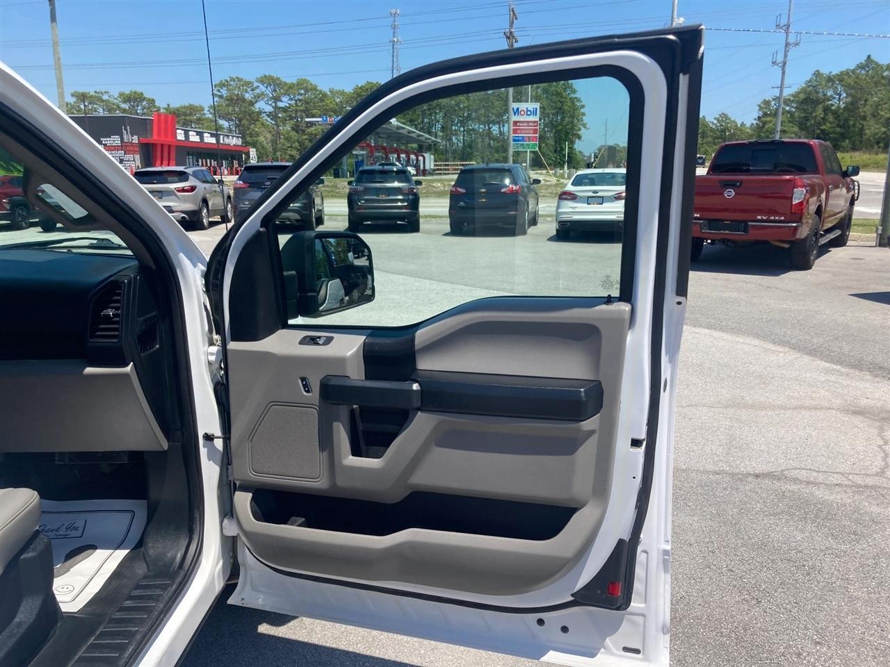 Ford F-150 XL SuperCab 8-ft. 2WD 2018