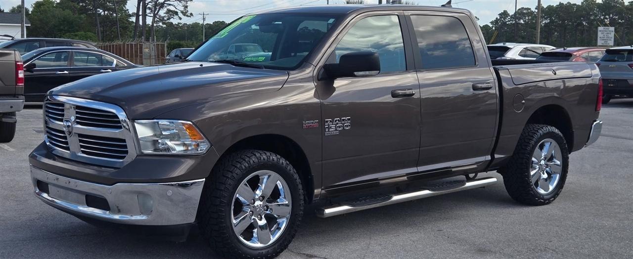 RAM 1500 Classic Tradesman Crew Cab SWB 4WD 2019