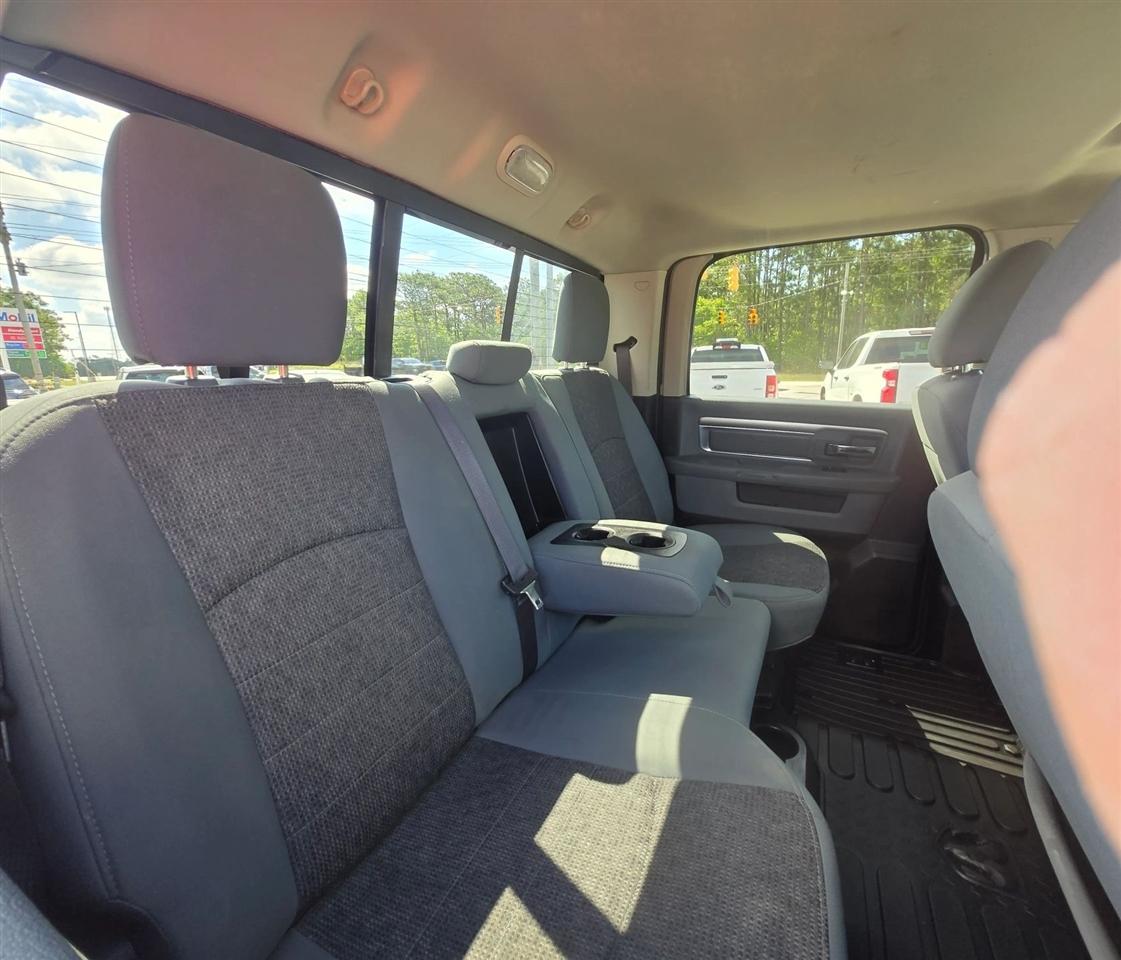 RAM 1500 Classic Tradesman Crew Cab SWB 4WD 2019