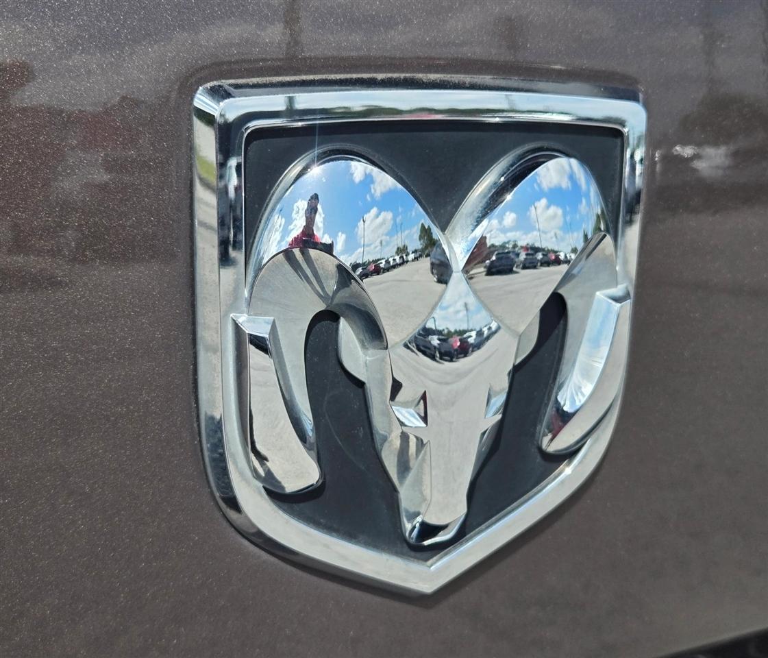 RAM 1500 Classic Tradesman Crew Cab SWB 4WD 2019