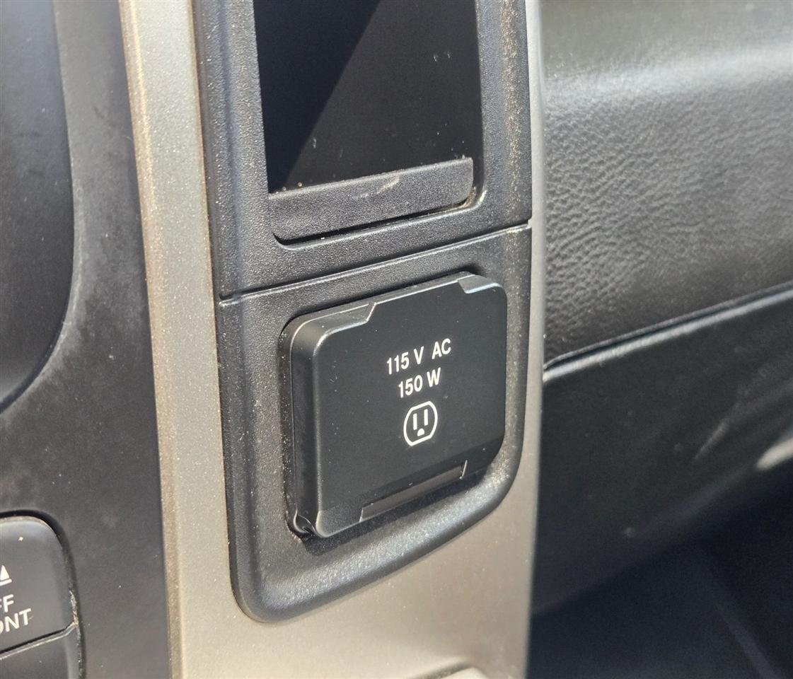 RAM 1500 Classic Tradesman Crew Cab SWB 4WD 2019
