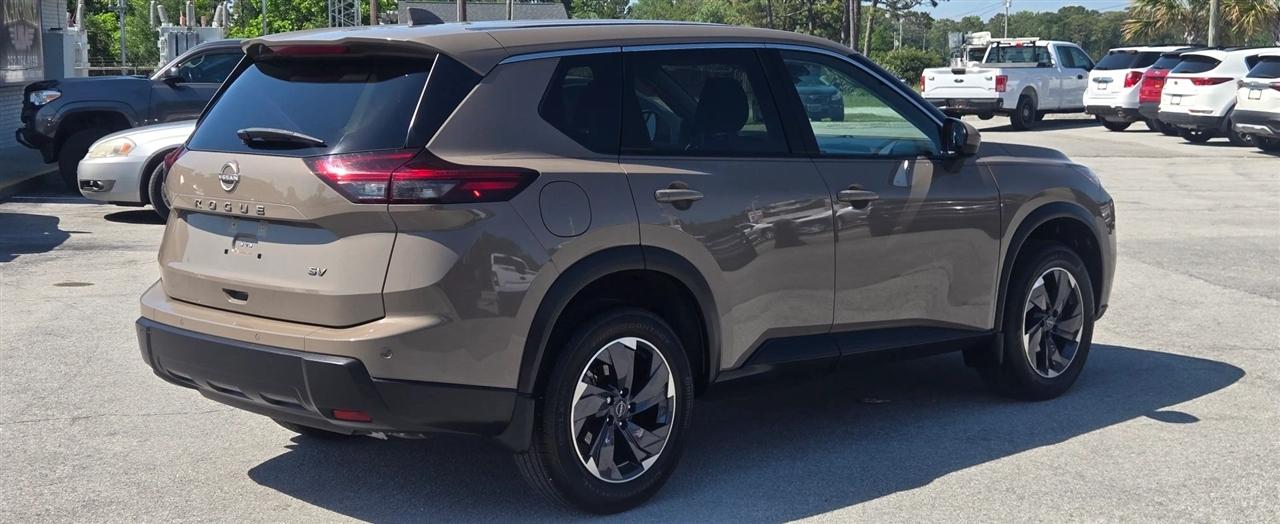 Nissan Rogue SV 2024