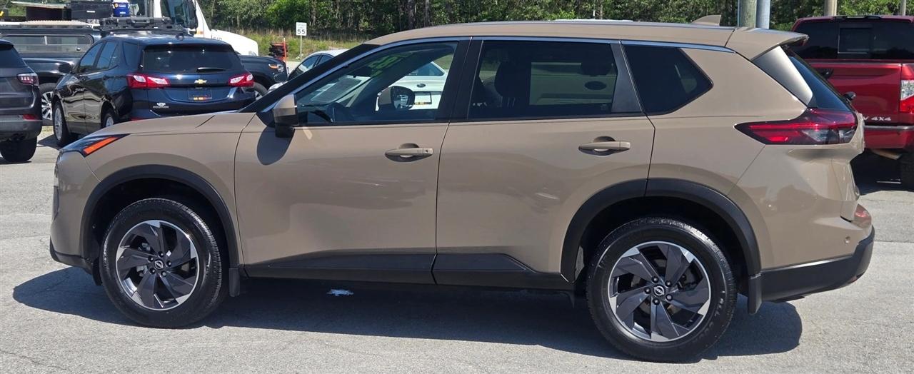 Nissan Rogue SV 2024