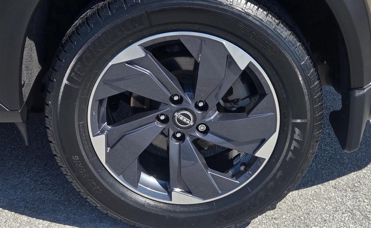 Nissan Rogue SV 2024