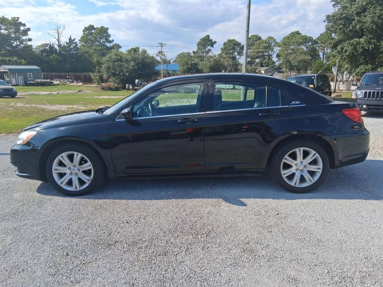 Chrysler 200 Touring 2012