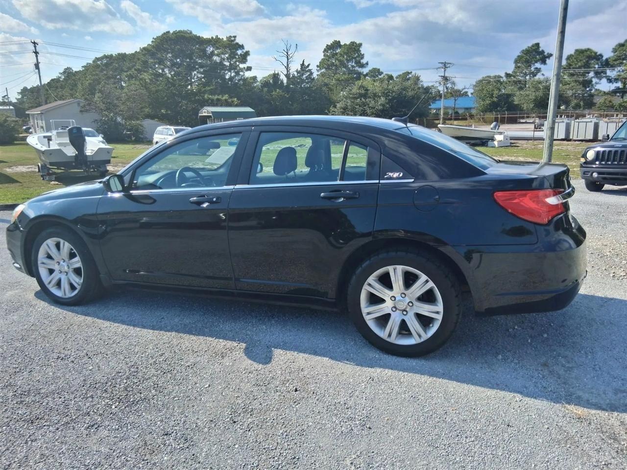 Chrysler 200 Touring 2012