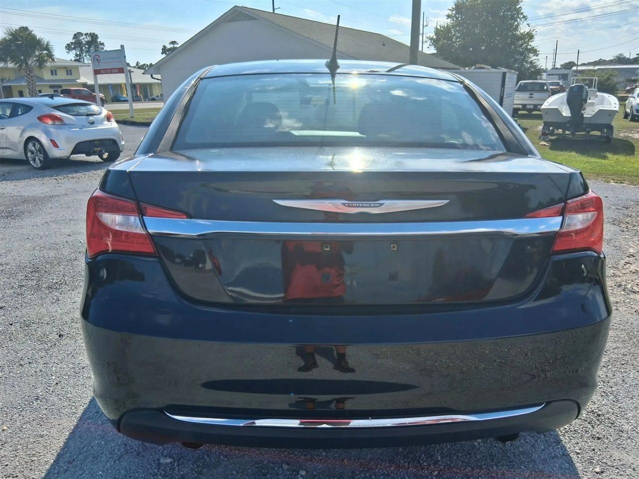 Chrysler 200 Touring 2012