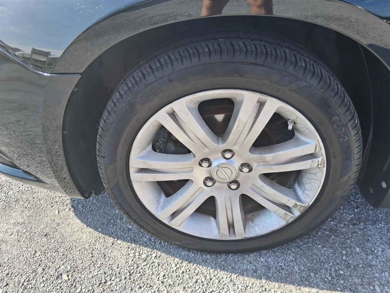 Chrysler 200 Touring 2012