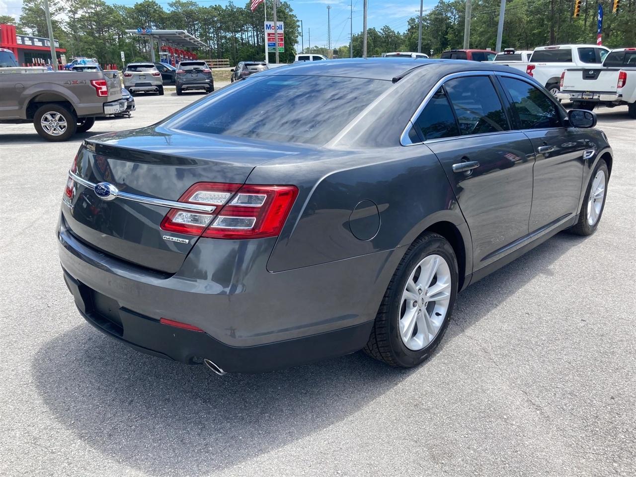 Ford Taurus SE FWD 2015