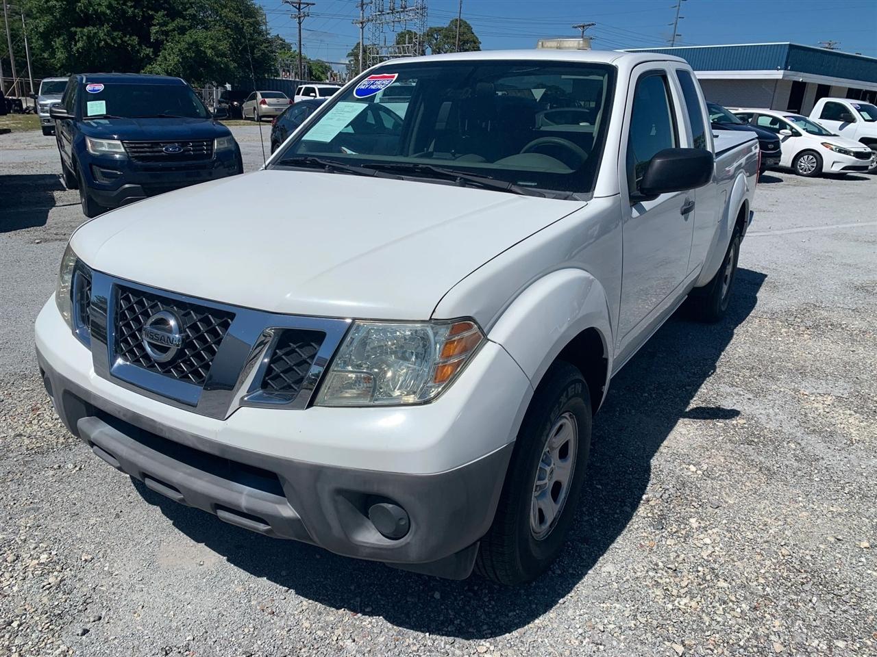 Nissan Frontier S King Cab I4 5MT 2WD 2015