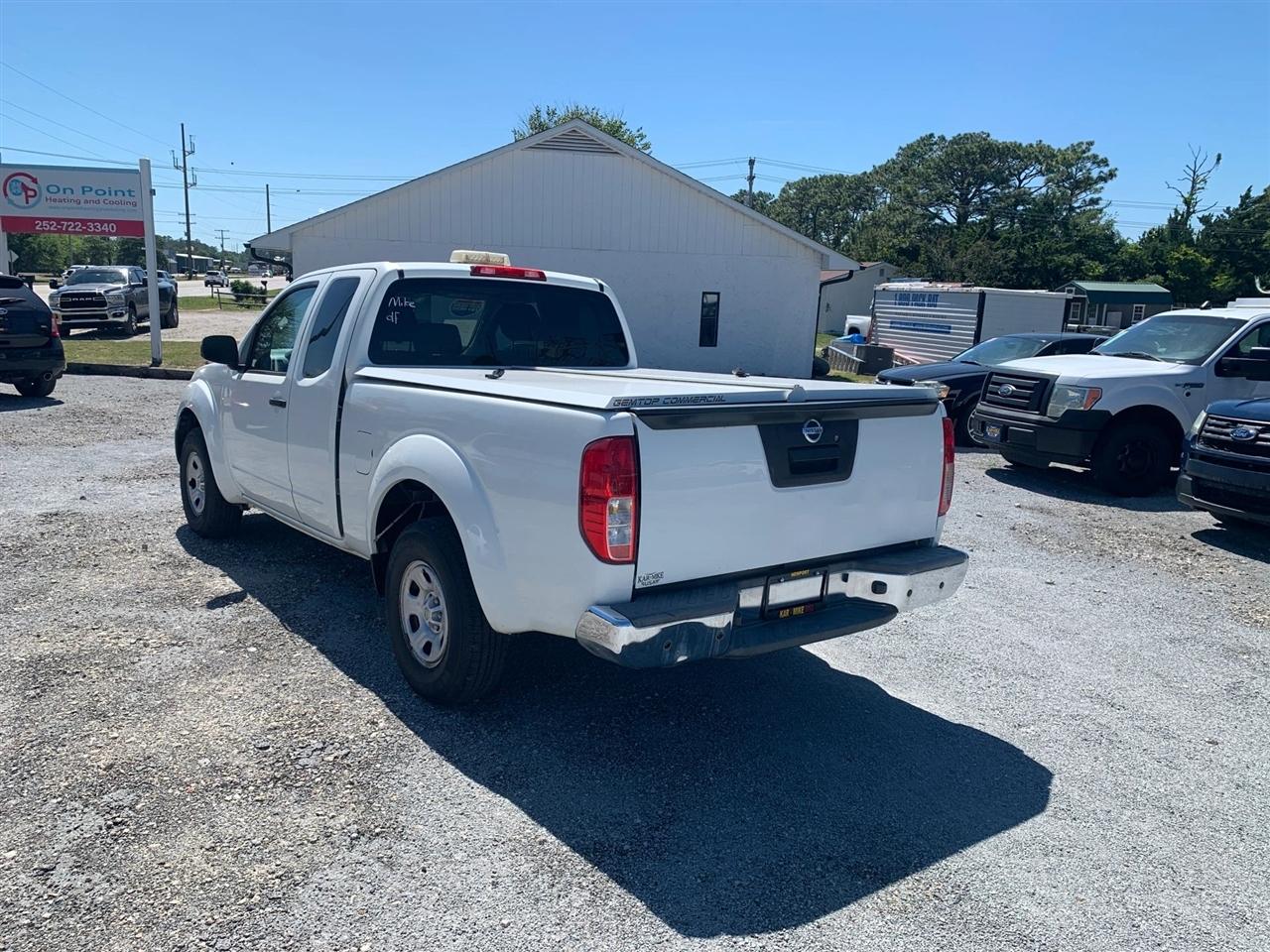 Nissan Frontier S King Cab I4 5MT 2WD 2015