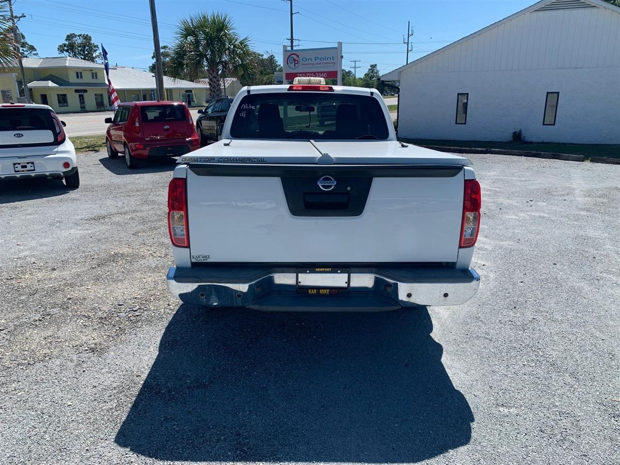 Nissan Frontier S King Cab I4 5MT 2WD 2015