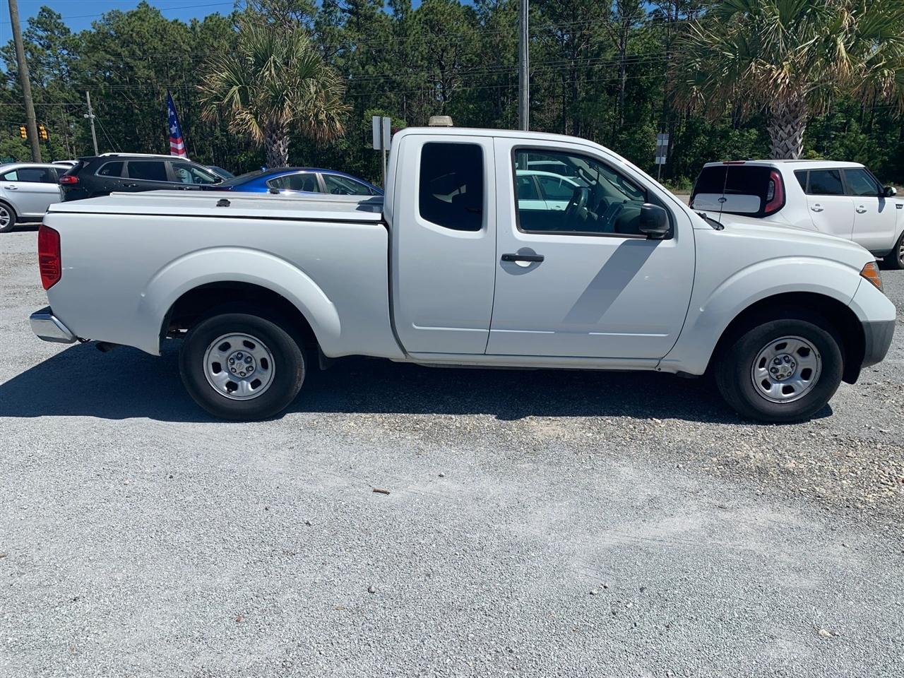 Nissan Frontier S King Cab I4 5MT 2WD 2015