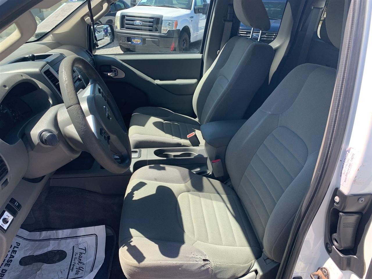 Nissan Frontier S King Cab I4 5MT 2WD 2015
