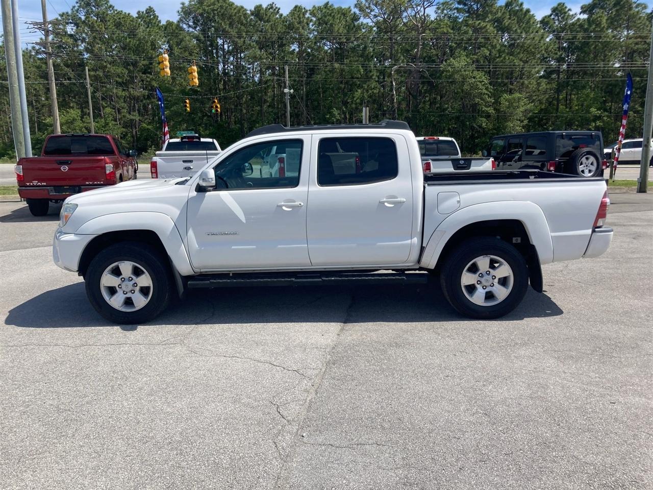 Toyota Tacoma PreRunner Double Cab V6 5AT 2WD 2014
