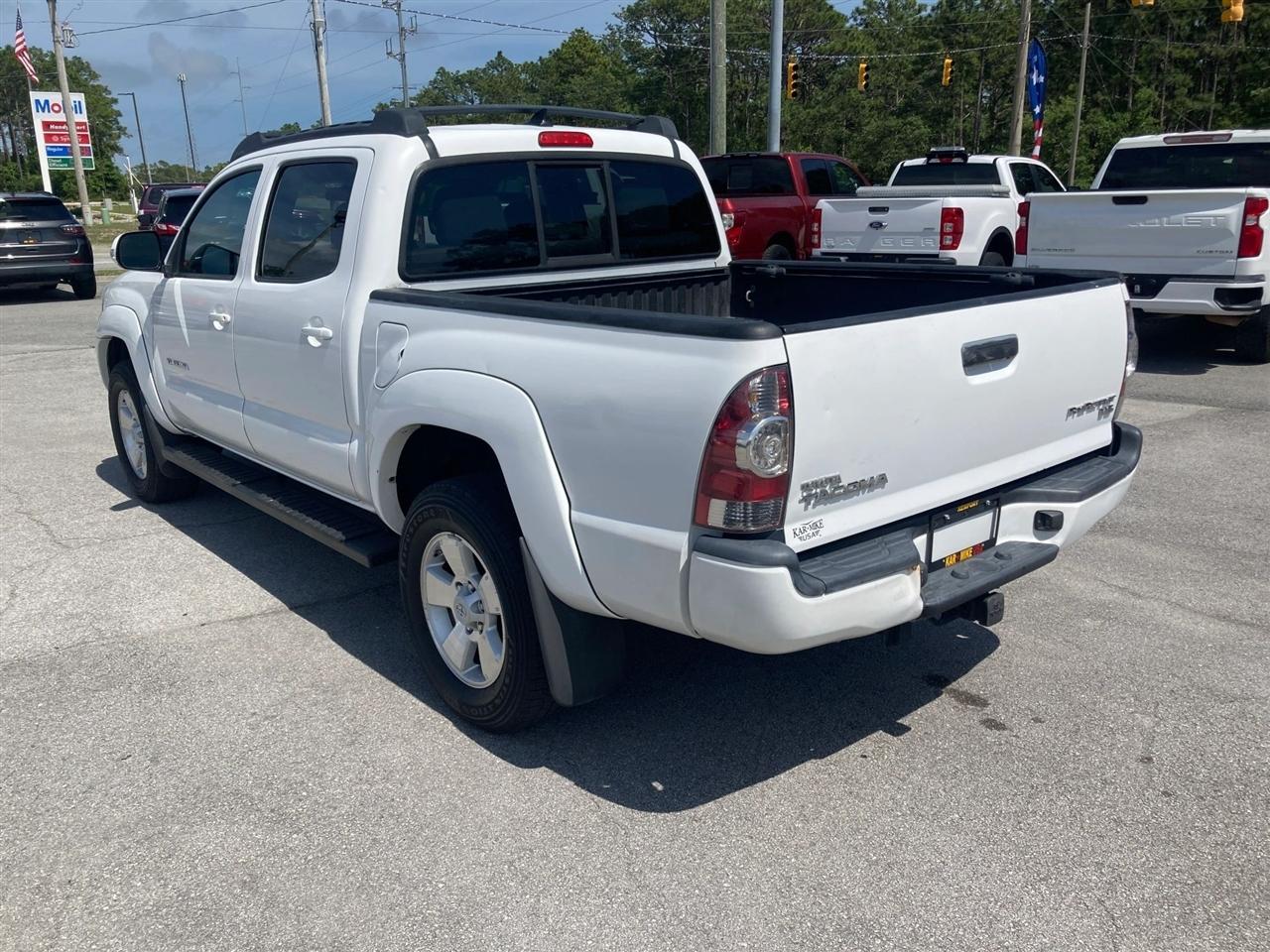 Toyota Tacoma PreRunner Double Cab V6 5AT 2WD 2014