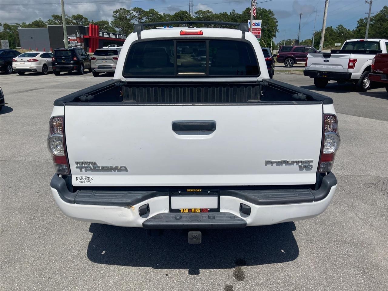 Toyota Tacoma PreRunner Double Cab V6 5AT 2WD 2014