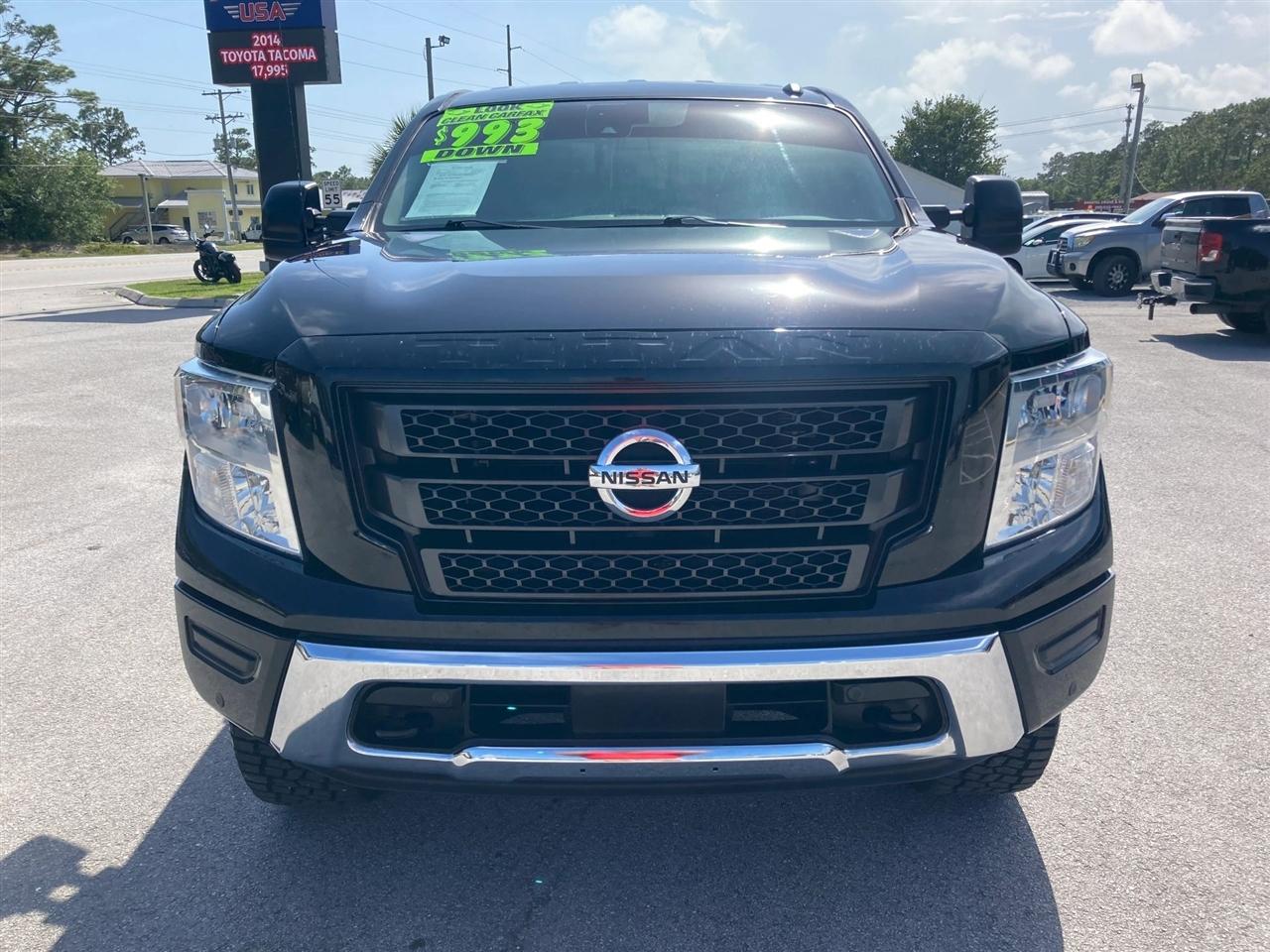 Nissan Titan SV Crew Cab 4WD 2021