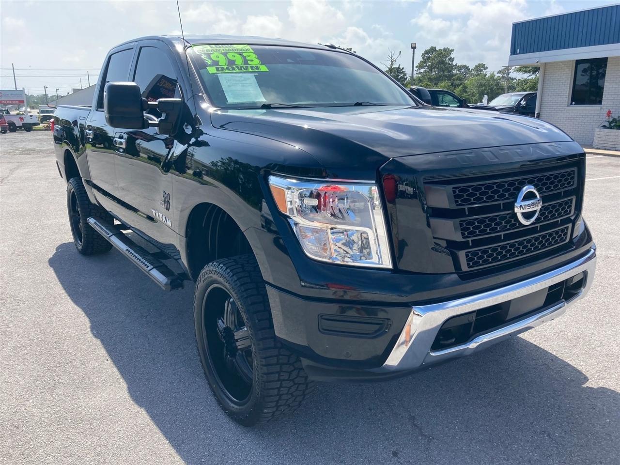 Nissan Titan SV Crew Cab 4WD 2021
