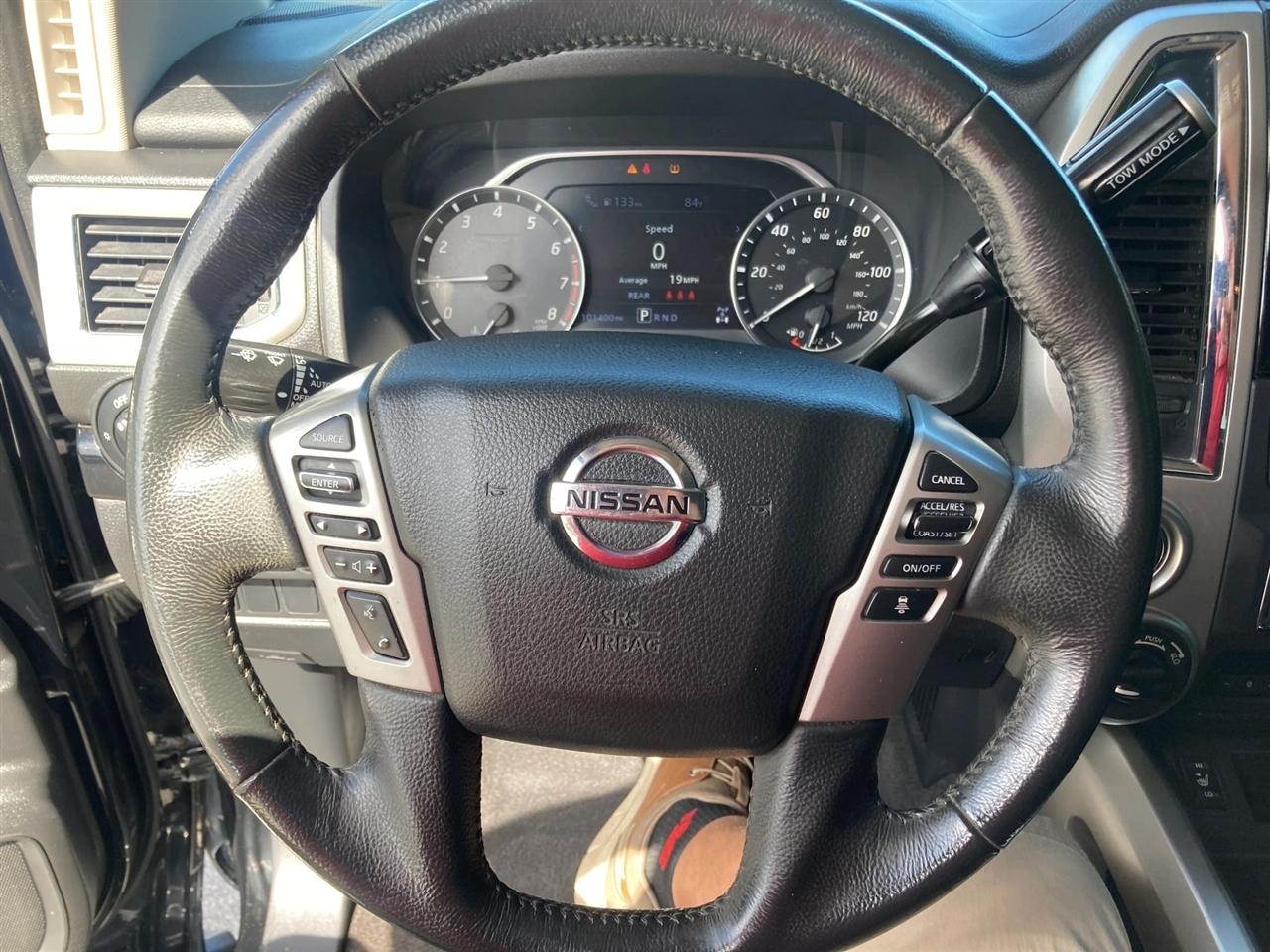 Nissan Titan SV Crew Cab 4WD 2021