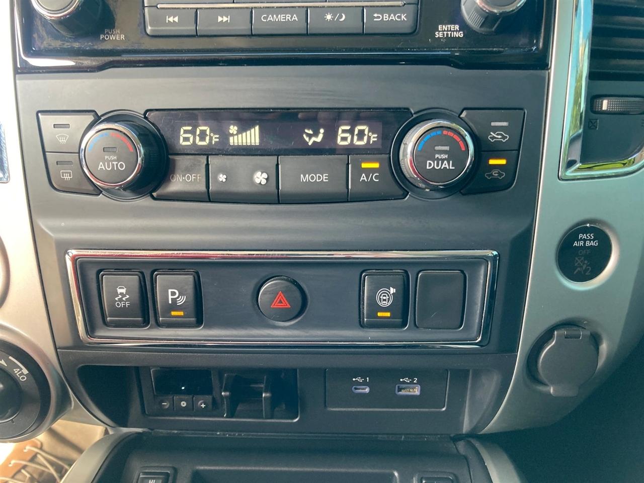 Nissan Titan SV Crew Cab 4WD 2021