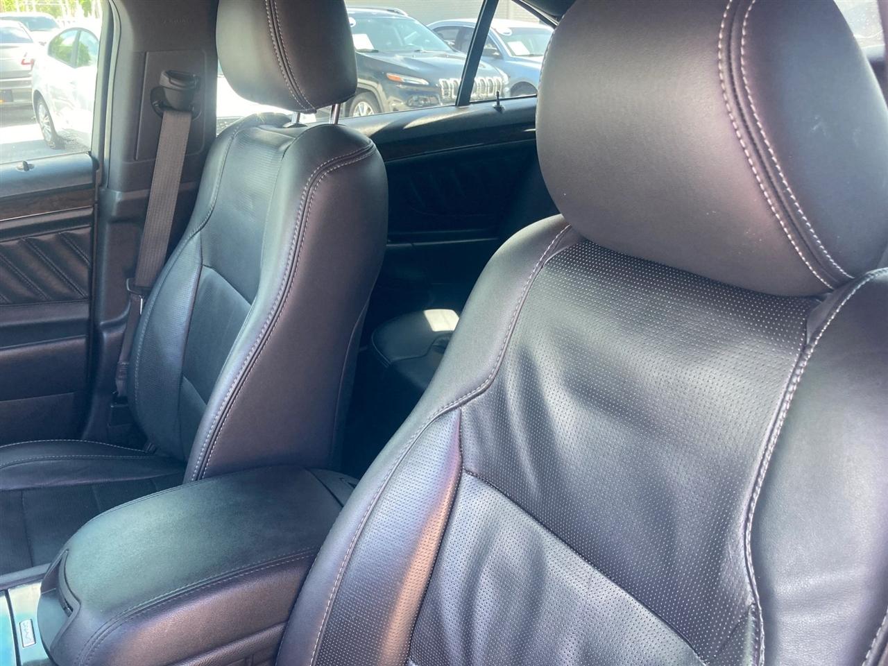 Ford Taurus Limited FWD 2019