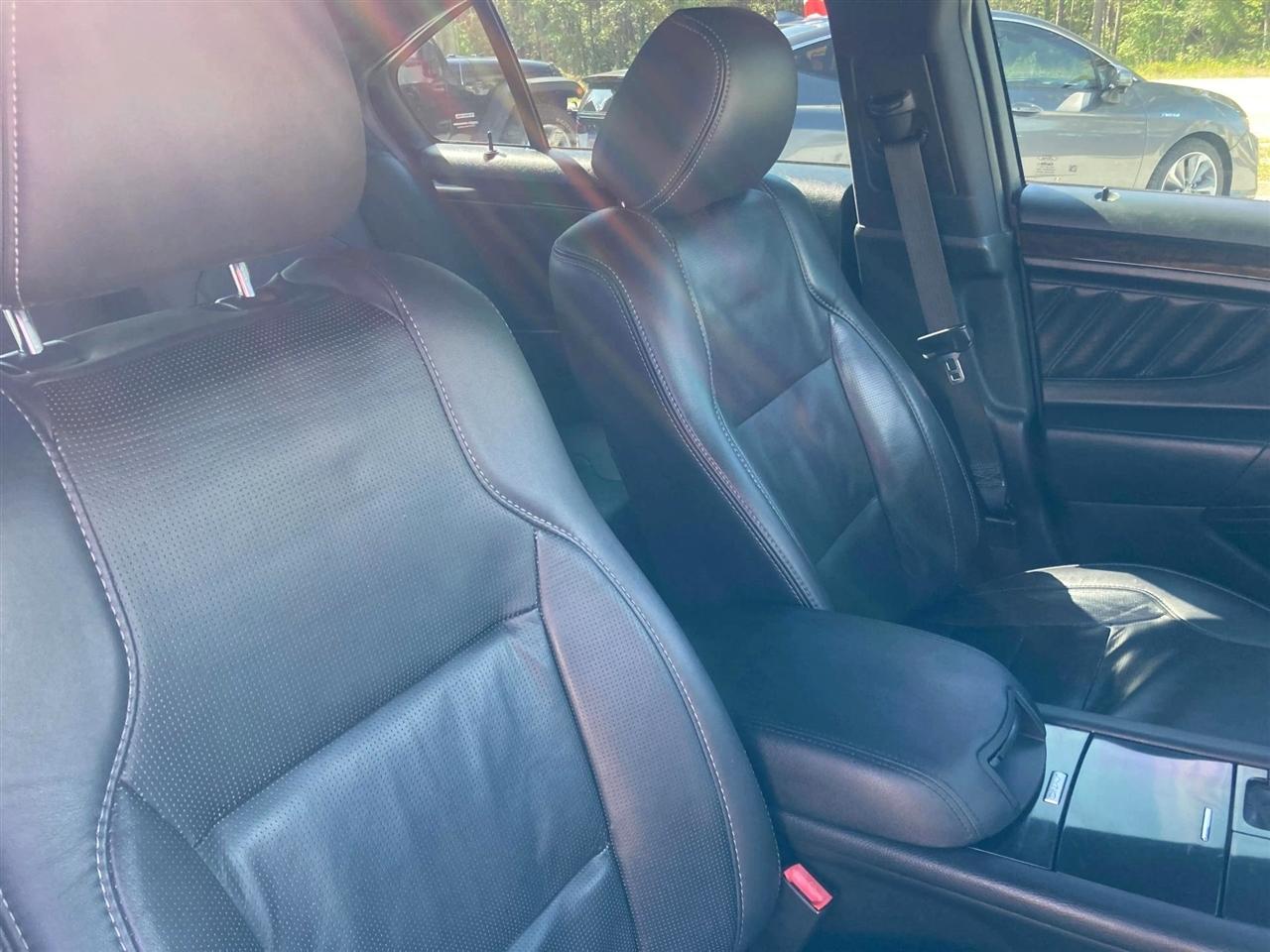 Ford Taurus Limited FWD 2019