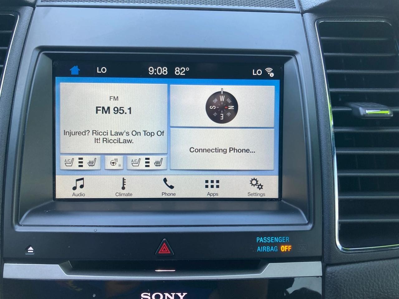 Ford Taurus Limited FWD 2019