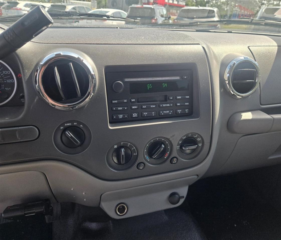 Ford Expedition XLT Sport 4WD 2006