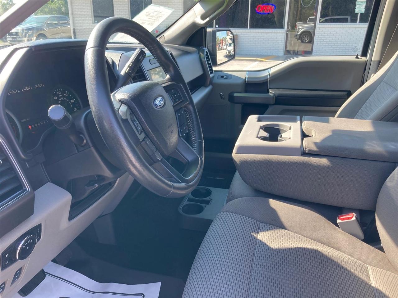 Ford F-150 XLT SuperCrew 5.5-ft. Bed 2WD 2017