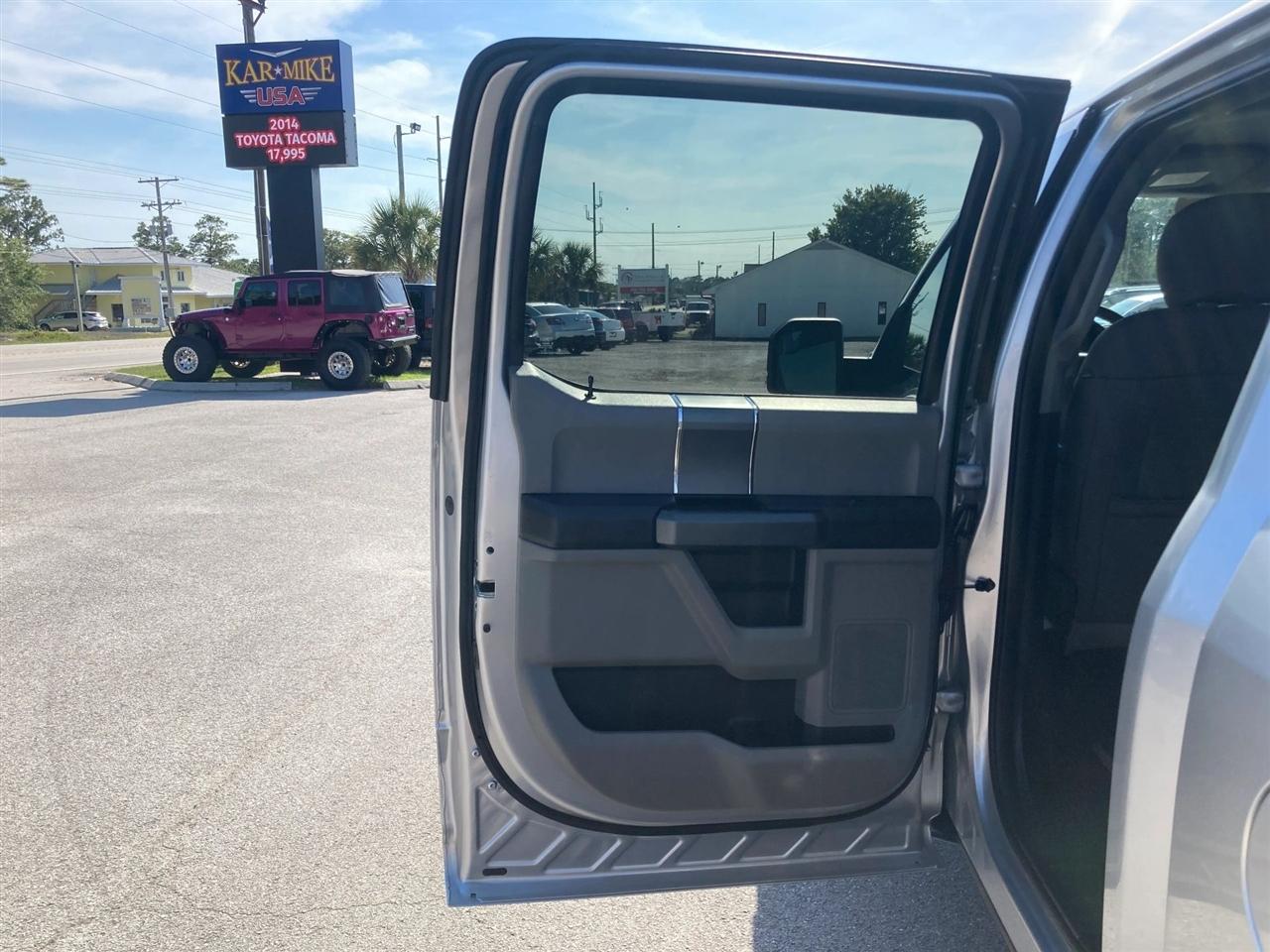 Ford F-150 XLT SuperCrew 5.5-ft. Bed 2WD 2017