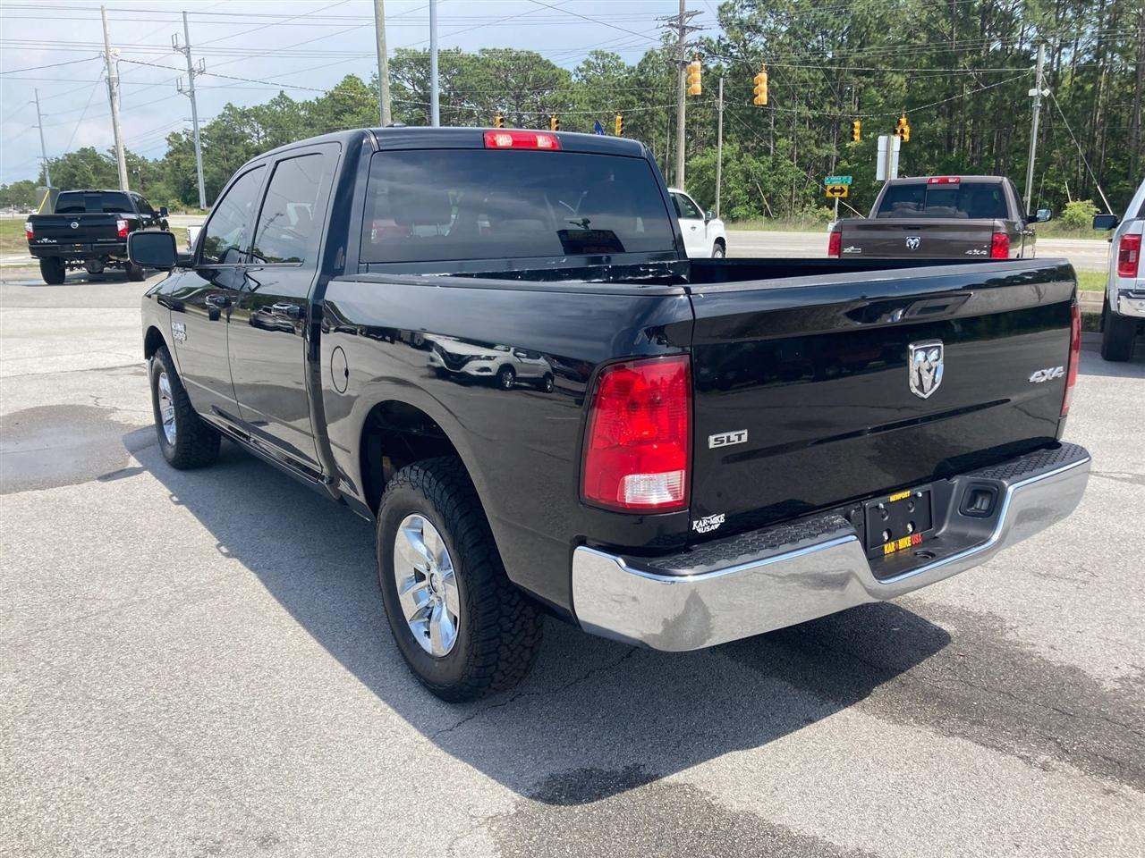 RAM 1500 Classic Tradesman Crew Cab SWB 4WD 2021