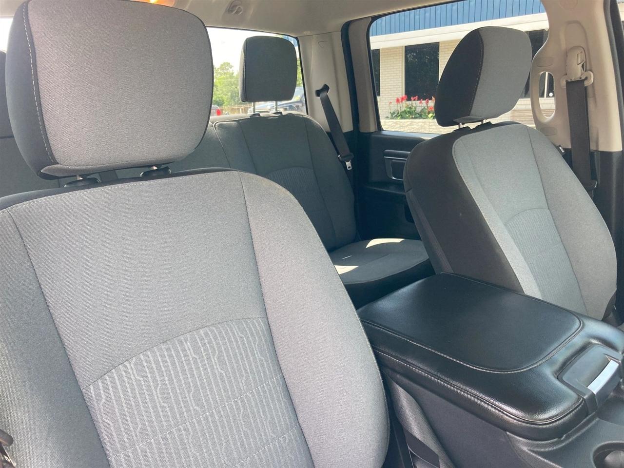 RAM 1500 Classic Tradesman Crew Cab SWB 4WD 2021