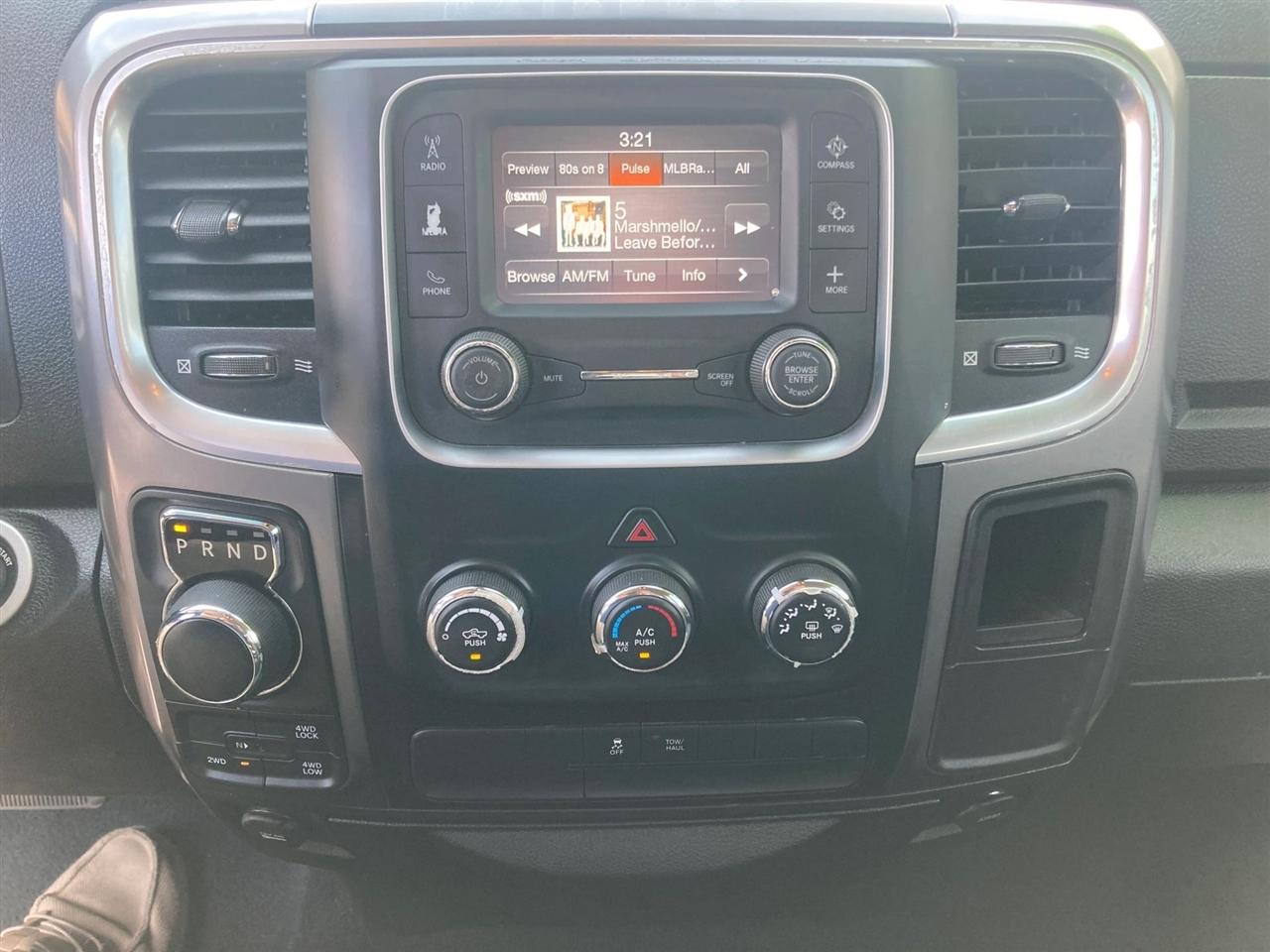 RAM 1500 Classic Tradesman Crew Cab SWB 4WD 2021