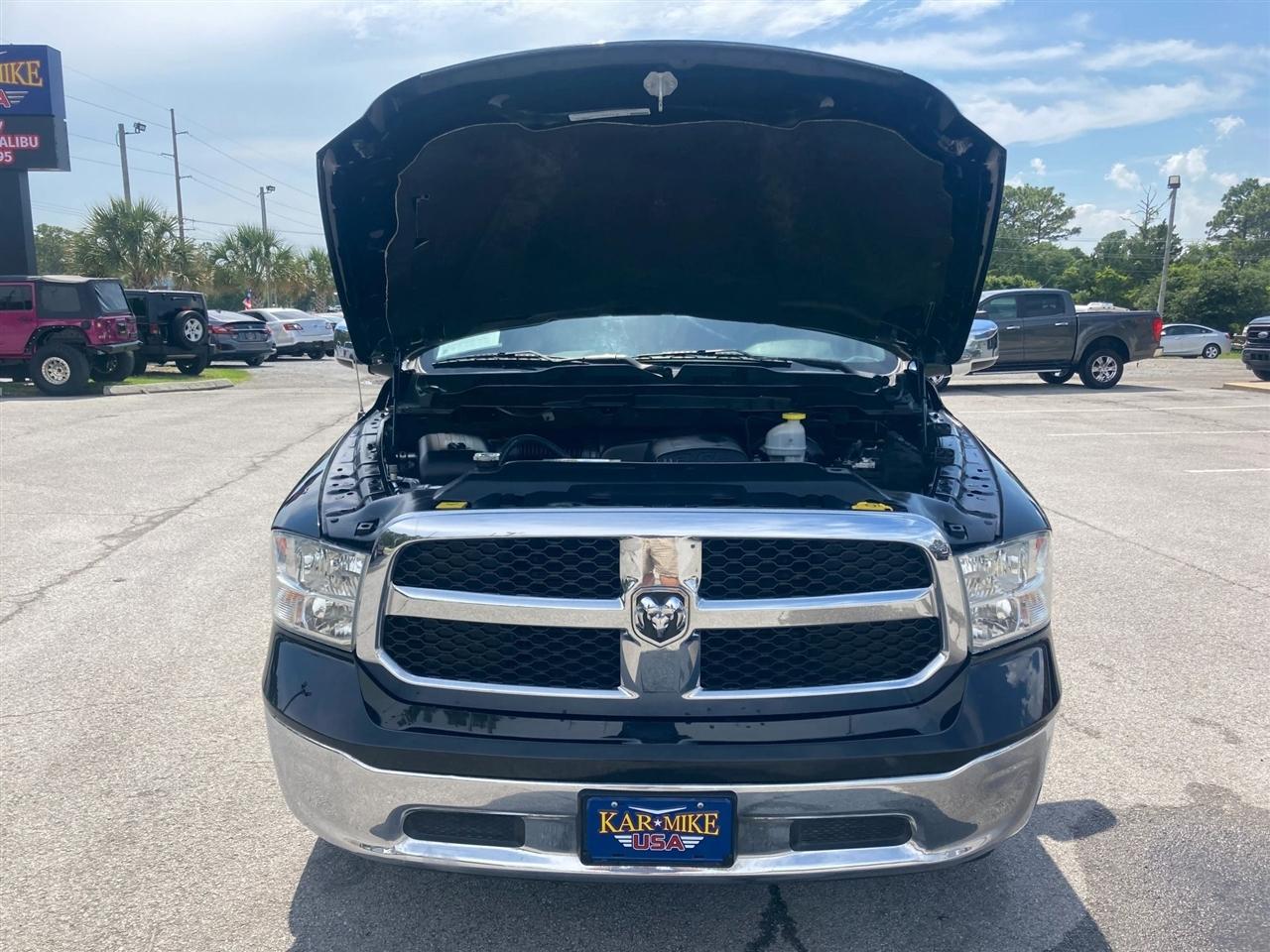 RAM 1500 Classic Tradesman Crew Cab SWB 4WD 2021