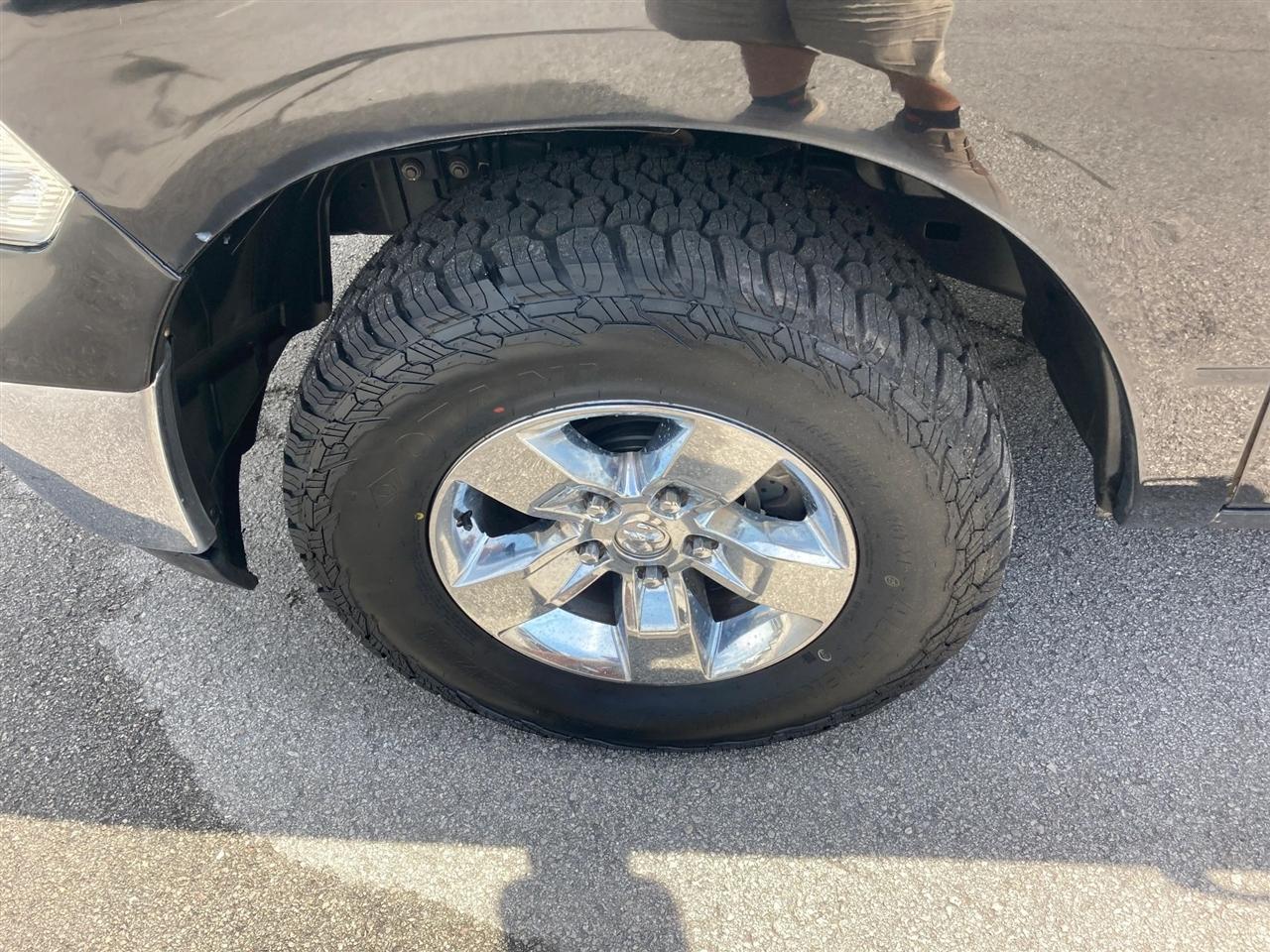 RAM 1500 Classic Tradesman Crew Cab SWB 4WD 2021