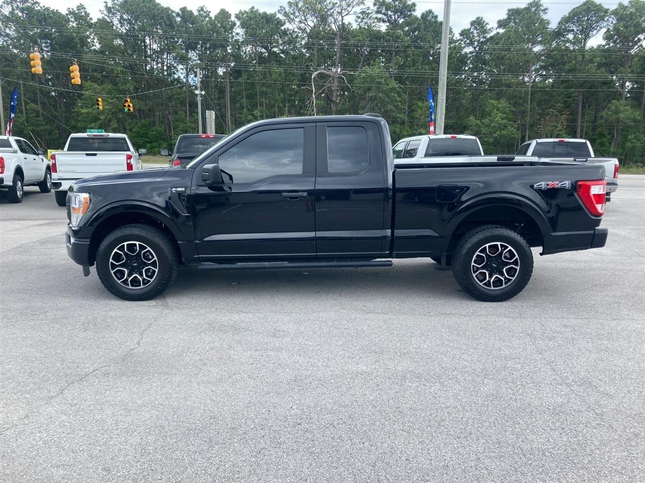 Ford F-150 XL SuperCab 6.5-ft. Bed 4WD 2022