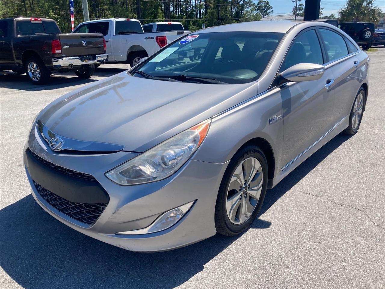 Hyundai Sonata Hybrid Sedan 2013