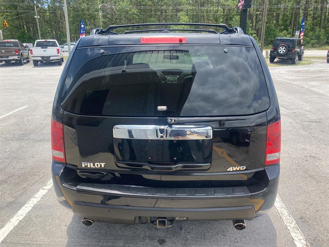 Honda Pilot EX-L 4WD 5-Spd AT with Navigation 2011